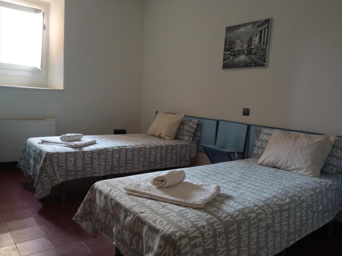 Caces Apartamento La Almena 1 Junto A Plaza Mayor,2 Habitaciones, Parking Gratuito מראה חיצוני תמונה