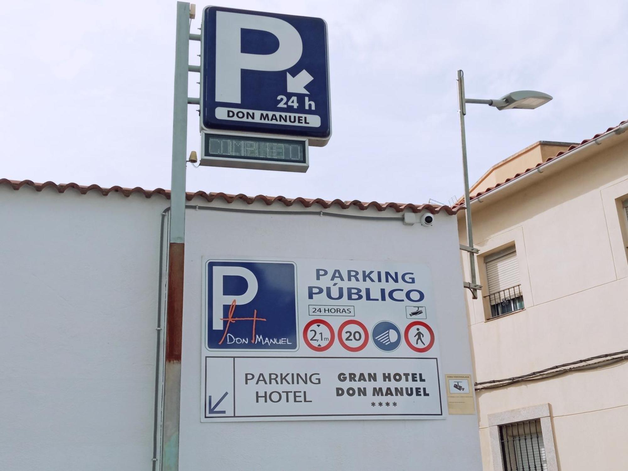 Caces Apartamento La Almena 1 Junto A Plaza Mayor,2 Habitaciones, Parking Gratuito מראה חיצוני תמונה